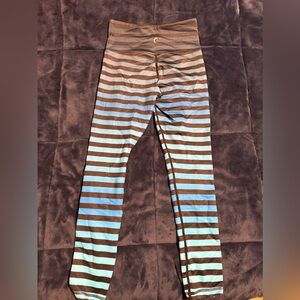 ZYIA Active Women's Blue Ombre Stripe Light N Tight Hi-Rise 7/8 Leggings size 2